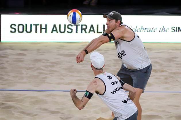Beach volleyball, Beachvolleyball World Championship, WM, Weltmeisterschaft Nils Ehlers and Clemens Wickler (GER) v Ondrej Perusic and David Schweiner (CZE) during the Men™s Quarter Final match of the Beach Volleyball World Championships at The Drive in Adelaide, Friday, November 21, 2025. ( NO ARCHIVING, EDITORIAL USE ONLY ADELAIDE SOUTH AUSTRALIA AUSTRALIA  Copyright: xMATTxTURNERx 20251121152133684892