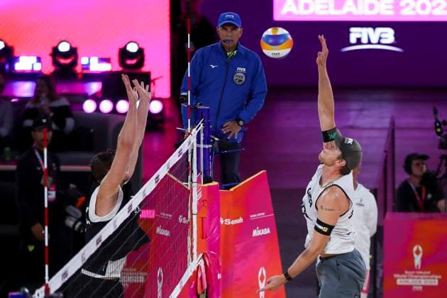 Beach volleyball, Beachvolleyball World Championship, WM, Weltmeisterschaft Nils Ehlers and Clemens Wickler (GER) v Ondrej Perusic and David Schweiner (CZE) during the Men™s Quarter Final match of the Beach Volleyball World Championships at The Drive in Adelaide, Friday, November 21, 2025. ( NO ARCHIVING, EDITORIAL USE ONLY ADELAIDE SOUTH AUSTRALIA AUSTRALIA  Copyright: xMATTxTURNERx 20251121147235262065