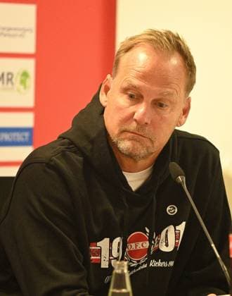 21 11 2025 xphx Offenbach am Main, Sparda Bank Hessen Stadion Stadion Bieberer Berg Regionalliga Saison 2025 2026 Kickers Offenbach OFC introduces Martin Pieckenhagen as new Sports Managing Director Bilf shows Martin Pieckenhagen Sports Managing Director OFC