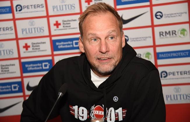 21 11 2025 xphx Offenbach am Main, Sparda Bank Hessen Stadion Stadion Bieberer Berg Regionalliga Saison 2025 2026 Kickers Offenbach OFC introduces Martin Pieckenhagen as new sports director Picture shows OFC President Joachim Wagner