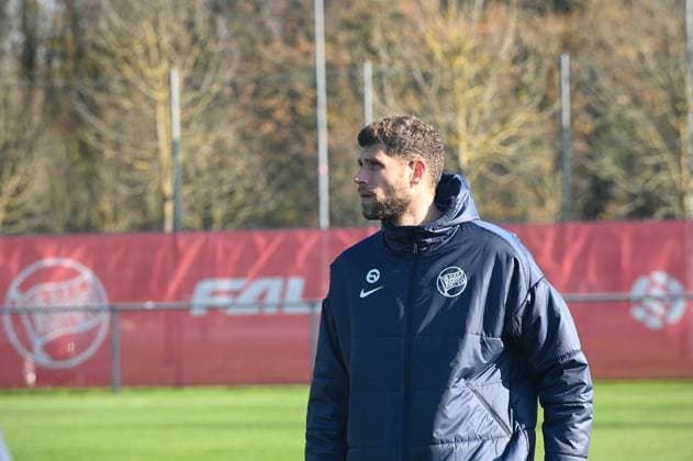 21 11 2025 xphx Offenbach am Main, Sparda Bank Hessen Stadion Stadion Bieberer Berg Regionalliga season 2025 2026 Kickers Offenbach OFC Training Co Trainer Fabio Audia OFC