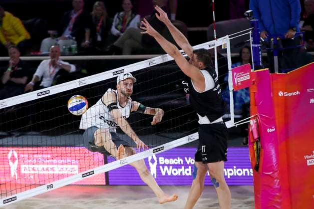 Beach volleyball, Beachvolleyball World Championship, WM, Weltmeisterschaft Nils Ehlers and Clemens Wickler (GER) v Ondrej Perusic and David Schweiner (CZE) during the Men™s Quarter Final match of the Beach Volleyball World Championships at The Drive in Adelaide, Friday, November 21, 2025. ( NO ARCHIVING, EDITORIAL USE ONLY ADELAIDE SOUTH AUSTRALIA AUSTRALIA  Copyright: xMATTxTURNERx 20251121161070131084