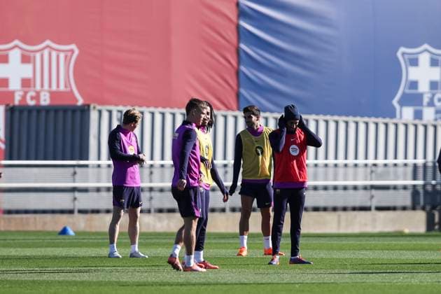 November 21, 2025, Sant Joan Despi, Barcelona, SPAIN: Dani Olmo, Ferran Torres and Raphinha during the training day of FC Barcelona, Barca ahead the Spanish League, La Liga EA Sports, football match against Athletic Club at Ciudad Esportiva Joan Gamper on November 21, 2025 in Sant Joan Despi, Barcelona, Spain. Sant Joan Despi SPAIN - ZUMAa181 20251121_zaa_a181_008 Copyright: xJavierxBorregox