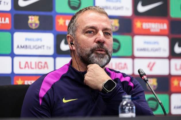 November 21, 2025, Sant Joan Despi, Barcelona, SPAIN: Hansi Flick, head coach of FC Barcelona, Barca attends his press conference, PK, Pressekonferenz during the training day of FC Barcelona ahead the Spanish League, La Liga EA Sports, football match against Athletic Club at Ciudad Esportiva Joan Gamper on November 21, 2025 in Sant Joan Despi, Barcelona, Spain. Sant Joan Despi SPAIN - ZUMAa181 20251121_zaa_a181_044 Copyright: xJavierxBorregox