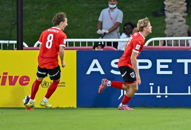 Austria v Japan : Quarter-final- FIFA U-17 World Cup Qatar 2025 Johannes Mathias Moser (R) of Austria celebrates after scoring a goal during the FIFA U-17 World Cup Qatar 2025 Quarter-final match between Austria and Japan in Doha, Qatar, on November 21, 2025. DOHA Qatar Copyright: xNOUSHADxTHEKKAYILx