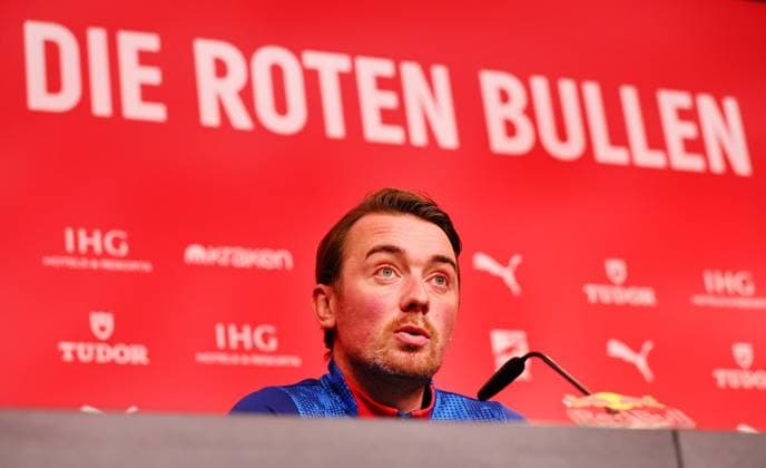 RB Leipzig Coach PK Leipzig, 21 11 2025, RBL Football Academy, Soccer Bundesliga , RB Leipzig Women Press Conference , In the picture Head Coach Jonas Stephan Bundesliga Women , Picture Point