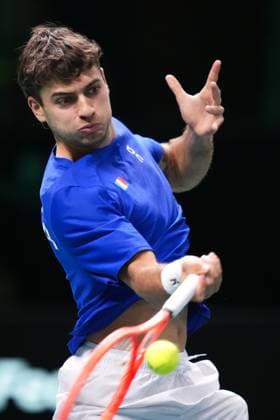 Flavio Cobolli in action during the Davis Cup Finals 2025 Semifinals match between Flavio Cobolli (Italy) and Zizou Bergs (Belgium) at Bologna Fiere, Bologna, Italy - November 21, 2025. - Tennis.  Copyright: xMassimoxPaolone LaPressex
