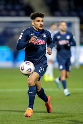 Valentin Gendrey TSG II, 2 , on the ball, cropped, full body, single image, single photo, action, action, 21 11 2025, Sinsheim Germany , Soccer, 3 Liga, TSG 1899 Hoffenheim II MSV Duisburg, DFB DFL REGULATIONS PROHIBIT ANY USE OF PHOTOGRAPHS AS IMAGE SEQUENCES AND OR QUASI VIDEO xozx