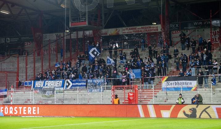 Soccer, Women, Season 2025 2026, Google Pixel Women Bundesliga 11 Matchday , 1 FC Union Berlin Hamburger SV, Fans of HSV, 21 11 2025, Copyright: xMatthiasxKochx