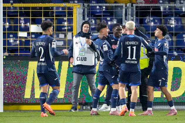 from left Valentin Gendrey TSG II, 2 , Deniz Zeitler TSG II, 38 , scorer David Mokwa TSG II, 13 , Paul Hennrich TSG II, 11 , Ayoube Amaimouni Echghouyab TSG II, 7 , players of TSG 1899 Hoffenheim II U23 , celebrate the goal to 2 0, jubilation, goal celebration, celebrate the goal, goal, celebration, celebrates the goal, rejoice, joy, rejoices, optimistic, positive, game scene, highlight, action, 21 11 2025, Sinsheim Germany , Football, 3 Liga, TSG 1899 Hoffenheim II MSV Duisburg, DFB DFL REGULATIONS PROHIBIT ANY USE OF PHOTOGRAPHS AS IMAGE SEQUENCES AND OR QUASI VIDEO xozx