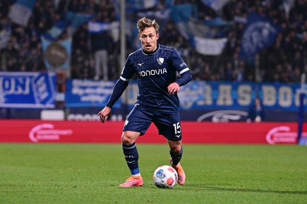 Felix Passlack 15 Vfl Bochum , VfL Bochum vs Dynamo Dresden, Soccer, 2 Bundesliga, 13 Matchday, 21 11 2025 DFB regulations prohibit any use of photographs as image sequences and or quasi video Bochum Nordrhein Westfalen Germany Copyright: xkolbert-press MarcxNiemeyerx