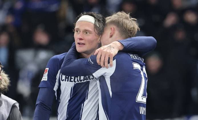 Marten Winkler cheers after 1 0 with Fabian Reese Joy Emotion Jubilation Sport Football Soccer DFL 2 Bundesliga Men 13 Matchday Season 2025 2026 21 11 2025 Hertha BSC Berlin vs Eintracht Braunschweig BTSV DFL regulations prohibit any use of photographs as image sequences and or quasi video