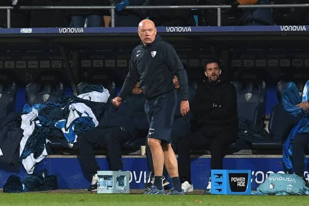 Trainer Uwe Rösler VfL Bochum looks on during the 2 Bundesliga match between VfL Bochum and Dynamo Dresden, Vonovia Ruhrstadion on November 21, 2025 in Bochum, Germany Photo by Ralf Treese DeFodi Images Trainer Uwe Rösler VfL Bochum looks on during the 2 Bundesliga match between VfL Bochum and Dynamo Dresden at Vonovia Ruhrstadion on November 21, 2025 in Bochum, Germany Photo by Ralf Treese DeFodi Images Photo by Ralf Treese DeFodi Images