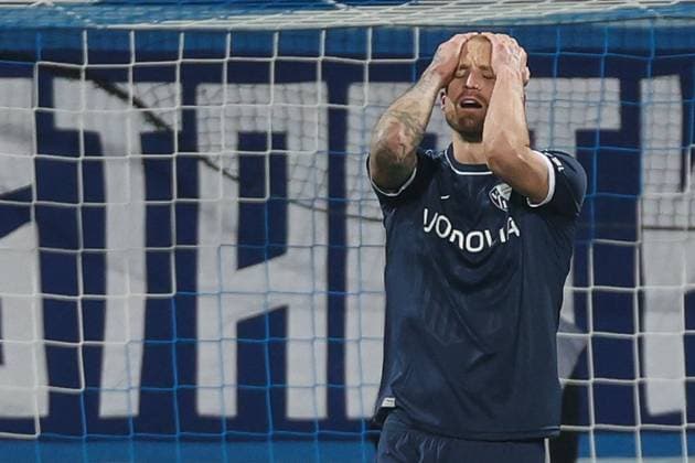 2 Bundesliga VfL Bochum SG Dynamo Dresden on 21 11 2025 at the Vonovia Ruhrstadion in Bochum Philipp Hofmann Bochum 33 dissatisfied, disappointed, disappointed, dejected MH