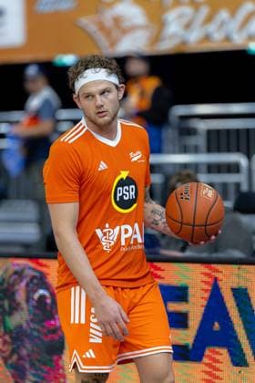 Coplin Brooker RASTA Vechta, 30 , GER, Rostock Seawolves vs RASTA Vechta, easycredit BBL, Basketball, Bundesliga, Matchday 8, Season 2025 2026, 21 11 2025 GER, Rostock Seawolves vs RASTA Vechta, easycredit BBL, Basketball, Bundesliga, Matchday 8, Season 2025 2026, 21 11 2025 Rostock Copyright: xEibner-Pressefoto DenverxEhrlichx EP_DEH