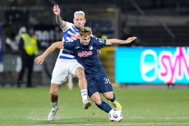v li Maximilian Dittgen MSV, 11 , Florian Bähr TSG II, 39 , duel, duel, tackle, tackling, dynamics, action, action, 21 11 2025, Sinsheim Germany , Football, 3 Liga, TSG 1899 Hoffenheim II MSV Duisburg, DFB DFL REGULATIONS PROHIBIT ANY USE OF PHOTOGRAPHS AS IMAGE SEQUENCES AND OR QUASI VIDEO xozx