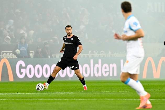 FOOTBALL : OGC Nice VS Olympique de Marseille - Ligue 1 McDonald s - 21 11 2025 Charles Vanhoutte (OGC Nice) - Ligue 1 McDonald™s match between OGC Nice and Olympique de Marseille on November 21, 2025 at the Allianz Riviera Stadium in Nice. NiceFrance  Copyright: xWilliamxCannarellax