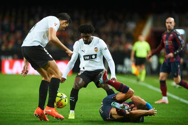 Thierry Rendall Valencia CF during the LaLiga EA Sports match between Valencia CF and Levante UD at Estadio de Mestalla on December 21, 2025 in Valencia, Spain Photo by Maria Jose Segovia DeFodi Images