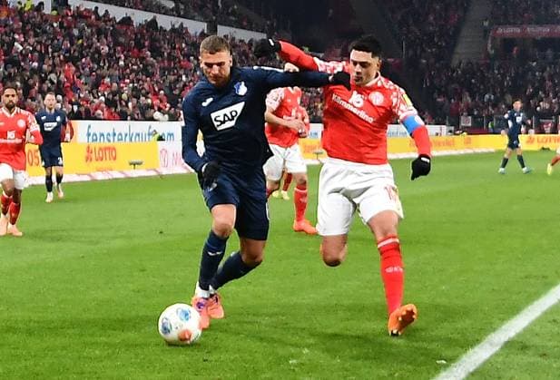 21 11 2025, xhbx, Soccer 1 Bundesliga, FSV Mainz 05 TSG Hoffenheim v l Grische Prömel TSG 1899 Hoffenheim , Nadiem Amiri FSV Mainz 05 DFL DFB REGULATIONS PROHIBIT ANY USE OF PHOTOGRAPHS as IMAGE SEQUENCES and or QUASI VIDEO Mainz