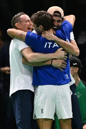 Flavio Cobolli of Italy celebrate the victori of the Davis Cup Semi-Final match between Flavio Cobolli of Italy and Zizou Bergs of Belgium at Supertennis Arena - Bolognafiere on November 21, 2025 in Bologna, Italy  Copyright: xDomenicoxCippitelli IPAxSportx xipa-agency.netx xx IPA_68222817 IPA_Agency_IPA68222817