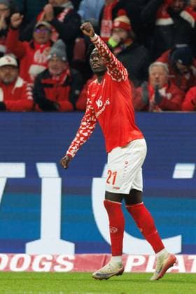 Danny Da Costa FSV Mainz 05 celebrates the goal to 1 1, FSV Mainz 05 vs TSG Hoffenheim, Football, 1 Bundesliga, Matchday 11, Season 2025 2026, 21 11 2025 DFB regulations prohibit any use of photographs as image sequences and or quasi video FSV Mainz 05 vs TSG Hoffenheim, Football, 1 Bundesliga, Matchday 11, Season 2025 2026, 21 11 2025 Copyright: xEibner-Pressefoto AlexanderxNeisx EP_ANS