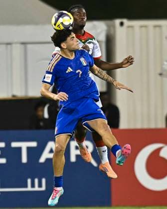 Italy v Burkina Faso : Quarter-final- FIFA U-17 World Cup Qatar 2025 Andrea Luongo of Italy and Ousmane Ouedraogo of Burkina Faso in action during the FIFA U-17 World Cup Qatar 2025 Quarter-final match between Italy and Burkina Faso in Doha, Qatar, on November 21, 2025. DOHA Qatar Copyright: xNOUSHADxTHEKKAYILx