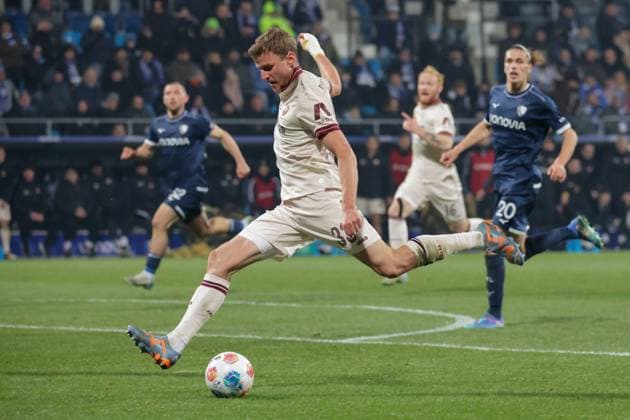 21 11 2025, xgrfx, Soccer 2 Bundesliga, VfL Bochum Dynamo Dresden v l Christoph Darfener Dynamo Dresden DFL DFB REGULATIONS PROHIBIT ANY USE OF PHOTOGRAPHS as IMAGE SEQUENCES and or QUASI VIDEO Bochum