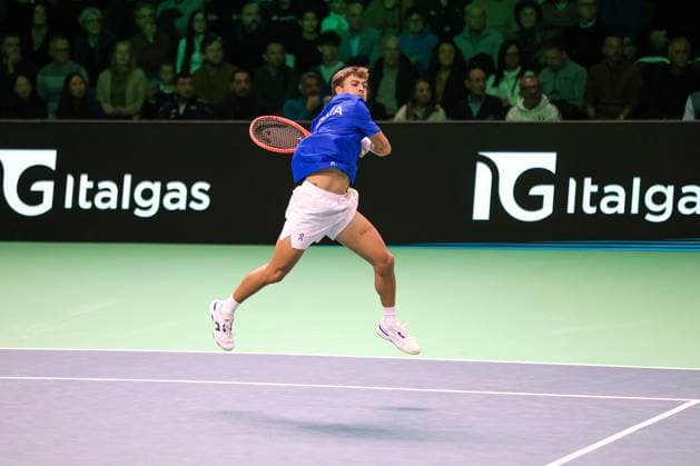Flavio Cobolli ITA during Davis Cup - Final Eight, International Tennis match in Bologna, Italy, November 21 2025  Copyright: xGiorgioxMaiozzi IPAxSportx xipa-agency.netx xx IPA_68228816 IPA_Agency_IPA68228816