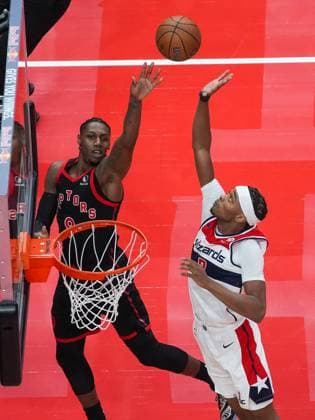 Washington Wizards v Toronto Raptors TORONTO, CANADA - NOVEMBER 21 : RJ Barrett (9) of Toronto Raptors in action agains Bilal Coulibaly (0) of Washington Wizards during the 2025 Emirates NBA, Basketball Herren, USA Cup basketball game between Washington Wizards and Toronto Raptors at the Scotiabank Arena on November 21, 2025 in Toronto, Ontario, Canada. Mert Alper Dervis Anadolu Ontario Canada. Editorial use only. Please get in touch for any other usage.  Copyright: x2025xAnadoluxMertxAlperxDervisx