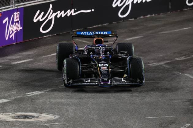 November 21, 2025: Atlassian Williams Racing, Mercedes driver Alexander Albon (23) drives during the third practice session at the Formula 1 Heineken Las Vegas Grand Prix in Las Vegas, NV. CSM. Las Vegas United States of America - ZUMAc04_ 20251121_zma_c04_257 Copyright: xChristopherxTrimx