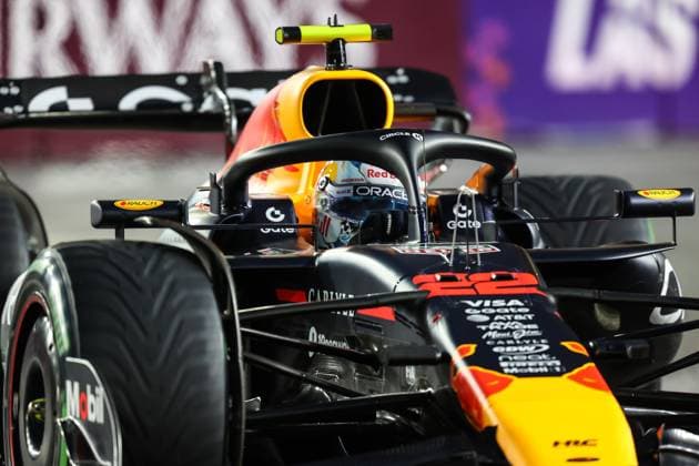 November 21, 2025: Oracle Red Bull Racing, Honda RBPT driver Yuki Tsunoda (22) drives during the third practice session at the Formula 1 Heineken Las Vegas Grand Prix in Las Vegas, NV. CSM. Las Vegas United States of America - ZUMAc04_ 20251121_zma_c04_280 Copyright: xChristopherxTrimx