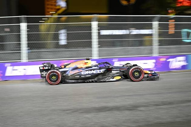 Formula 1 Grand Prix of Las Vegas 2025 - Third Practice Session Classification LAS VEGAS, NEVADA - NOVEMBER 21: Max Verstappen of Oracle Red Bull Racing (1) competes Third Practice Session Classification for F1 Grand Prix of Las Vegas at Las Vegas Strip Circuit on November 21, 2025 in Las Vegas, Nevada, United States. Tayfun Coskun Anadolu Nevada United States. Editorial use only. Please get in touch for any other usage.  Copyright: x2025xAnadoluxTayfunxCoskunx
