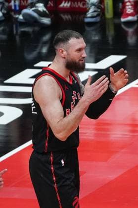 Washington Wizards v Toronto Raptors TORONTO, CANADA - NOVEMBER 21 : Sandro Mamukelashvili (54) of Toronto Raptors reacts during the 2025 Emirates NBA, Basketball Herren, USA Cup basketball game between Washington Wizards and Toronto Raptors at the Scotiabank Arena on November 21, 2025 in Toronto, Ontario, Canada. Mert Alper Dervis Anadolu Ontario Canada. Editorial use only. Please get in touch for any other usage.  Copyright: x2025xAnadoluxMertxAlperxDervisx