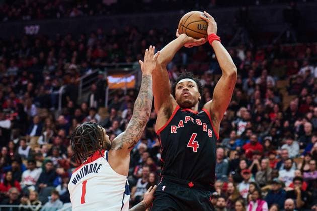 November 21, 2025, Toronto, On, Canada: Toronto Raptors Scottie Barnes (4) shoots over Washington Wizards Cam Whitmore (1) during first half NBA, Basketball Herren, USA basketball action in Toronto, on Friday, Nov. 21, 2025. Canada News - November 21, 2025 - ZUMAc35_ 20251121_zaf_c35_141 Copyright: xSammyxKoganx