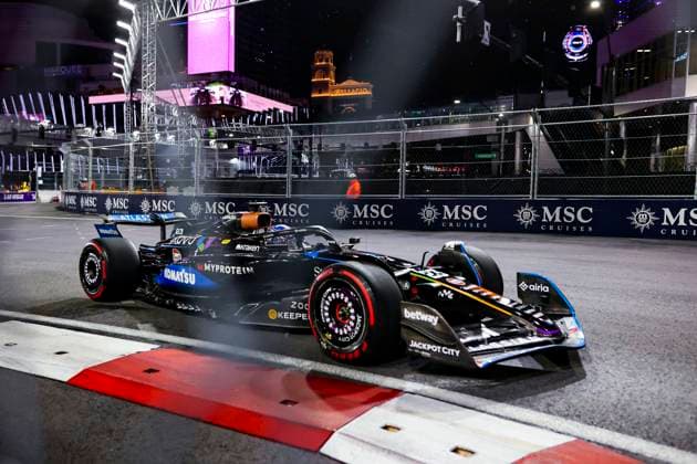 F1 - LAS VEGAS GRAND PRIX 2025 23 ALBON Alexander (tha), Williams Racing FW47, action during the 2025 Formula 1 Las Vegas Grand Prix, 22th round of the 2025 FIA Formula One World Championship, WM, Weltmeisterschaft from November 21 to 23, 2025 on the Las Vegas Strip Circuit, in Paradise, Nevada, United States of America - ParadiseUnited States  Copyright: xJoaoxFilipex