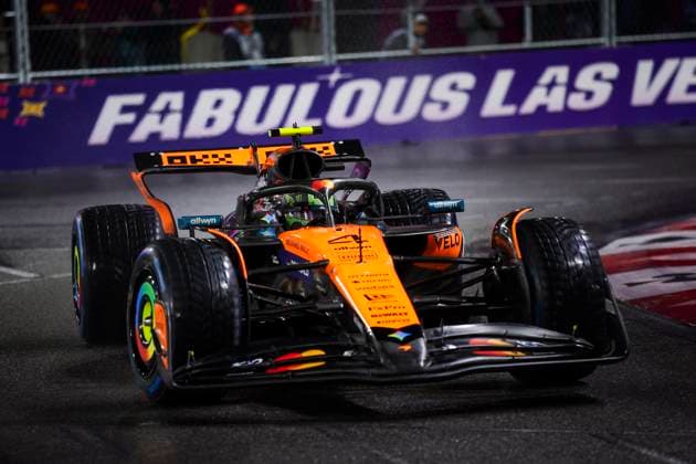 F1 - LAS VEGAS GRAND PRIX 2025 04 NORRIS Lando (gbr), McLaren F1 Team MCL39, action during the 2025 Formula 1 Las Vegas Grand Prix, 22th round of the 2025 FIA Formula One World Championship, WM, Weltmeisterschaft from November 21 to 23, 2025 on the Las Vegas Strip Circuit, in Paradise, Nevada, United States of America - ParadiseUnited States  Copyright: xXavixBonillax