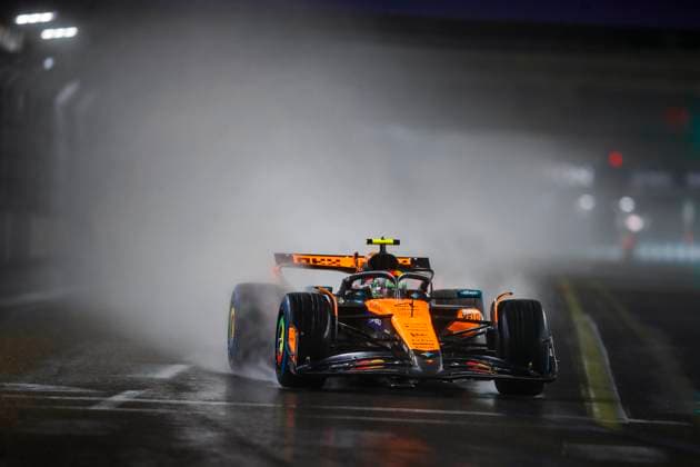 F1 - LAS VEGAS GRAND PRIX 2025 04 NORRIS Lando (gbr), McLaren F1 Team MCL39, action during the 2025 Formula 1 Las Vegas Grand Prix, 22th round of the 2025 FIA Formula One World Championship, WM, Weltmeisterschaft from November 21 to 23, 2025 on the Las Vegas Strip Circuit, in Paradise, Nevada, United States of America - ParadiseUnited States  Copyright: xJoaoxFilipex