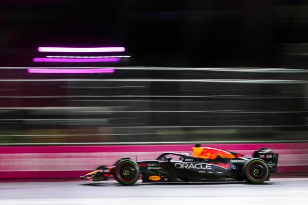F1 - LAS VEGAS GRAND PRIX 2025 01 VERSTAPPEN Max (nld), Red Bull Racing RB21, action during the 2025 Formula 1 Las Vegas Grand Prix, 22th round of the 2025 FIA Formula One World Championship, WM, Weltmeisterschaft from November 21 to 23, 2025 on the Las Vegas Strip Circuit, in Paradise, Nevada, United States of America - ParadiseUnited States  Copyright: xXavixBonillax