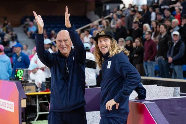 251122 Sweden™s Beach Volleyball coaches Anders Kristiansson and Rasmus Jonsson celebrate as Jacob Hölting Nilsson and Elmer Andersson win their Semi Final, during The Beach Volleyball World Championships Semi Final on November 22, 2025 in Adelaide Photo Michael Errey BILDBYRAN kod XY XY0085 beachvolleyboll beach volleyball sandvolleyball world championships semi finals bbeng semifinal  Copyright: MichaelxErrey BB251122BB178