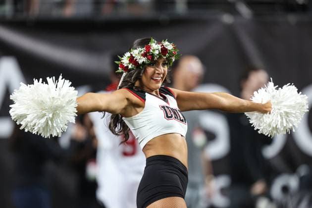 November 21, 2025: A UNLV Rebels cheerleader performs prior to the start of the college football game featuring the Hawaii Rainbow Warriors and the UNLV Rebels at Allegiant Stadium in Las Vegas, NV. CSM. Las Vegas United States of America - ZUMAc04_ 20251121_zma_c04_438 Copyright: xChristopherxTrimx