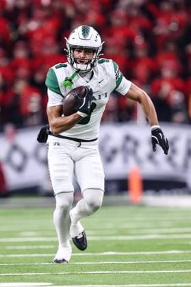 November 21, 2025: Hawaii Rainbow Warriors wide receiver Jackson Harris (9) catches the ball during the first half of the college football game featuring the Hawaii Rainbow Warriors and the UNLV Rebels at Allegiant Stadium in Las Vegas, NV. CSM. Las Vegas United States of America - ZUMAc04_ 20251121_zma_c04_457 Copyright: xChristopherxTrimx