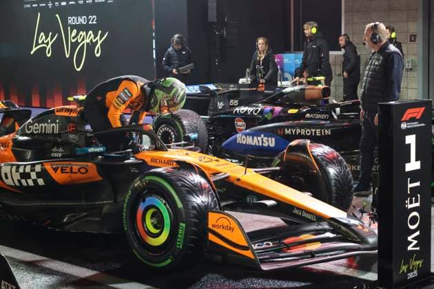 Formula1; Round22; Las Vegas Grand Prix; USA Lando Norris (GBR) - McLaren Formula 1 Team - MCL39 during Formula1 Heineken Las Vegas Grand Prix on november 21., 2025 in Las Vegas Strip Circuit, United States Of America Zsombor Toth Las Vegas Las Vegas Strip Circuit Nevada United States Of America