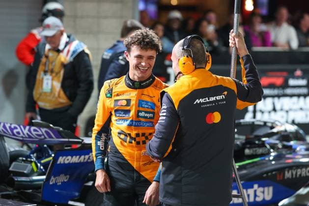 Winner of qualifying Lando Norris McLaren Formula 1 Team 4 secures pole position in the race, Grand Prix of Las Vegas, Motorsport, Men, Formula 1, Qualifying, 21 11 2025 Las Vegas Nevada USA Copyright: xkolbert-press ChristianxKolbertx