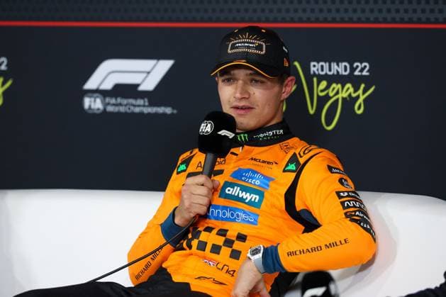 Winner of qualifying Lando Norris McLaren Formula 1 Team 4 secures pole position in the race Post-race interview, Las Vegas Grand Prix, Motorsport, Men, Formula 1, Qualifying, 21 11 2025 Las Vegas Nevada USA Copyright: xkolbert-press ChristianxKolbertx