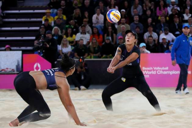 Beach volleyball, Beachvolleyball World Championship, WM, Weltmeisterschaft Thamela Coradello Galil and Victoria Lopes Pereira Tosta (BRA) v Tina Graudina and Anastasija Samoilova (LAT) during the Semi Final match of the Beach Volleyball World Championships at The Drive in Adelaide, Saturday, November 22, 2025. ( NO ARCHIVING, EDITORIAL USE ONLY ADELAIDE SOUTH AUSTRALIA AUSTRALIA  Copyright: xMATTxTURNERx 20251122149000228863