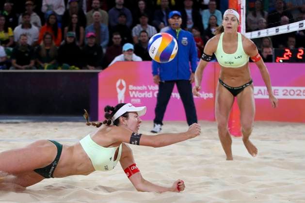 Beach volleyball, Beachvolleyball World Championship, WM, Weltmeisterschaft Tina Graudina and Anastasija Samoilova (LAT) v Thamela Coradello Galil and Victoria Lopes Pereira Tosta (BRA) during the Semi Final match of the Beach Volleyball World Championships at The Drive in Adelaide, Saturday, November 22, 2025. ( NO ARCHIVING, EDITORIAL USE ONLY ADELAIDE SOUTH AUSTRALIA AUSTRALIA  Copyright: xMATTxTURNERx 20251122164679718273