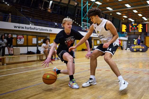 GER, Basketball at midnight, MHP Riesen Ludwigsburg, Basketball, 21 11 2025 GER, MHP Riesen Ludwigsburg, Basketball, Basketball Bundesliga, BBL, Basketball Maenner Saison 2025 2026, 21 11 2025 Ludwigsburg Copyright: xEibner-Pressefoto xFrancescoxConx