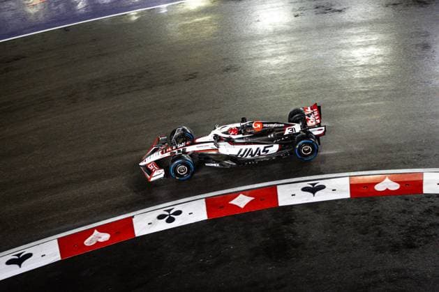 F1 - LAS VEGAS GRAND PRIX 2025 31 OCON Esteban (fra), Haas F1 Team VF-25 Ferrari, action during the 2025 Formula 1 Las Vegas Grand Prix, 22th round of the 2025 FIA Formula One World Championship, WM, Weltmeisterschaft from November 21 to 23, 2025 on the Las Vegas Strip Circuit, in Paradise, Nevada, United States of America - ParadiseUnited States  Copyright: xAndrÃ xFerreirax