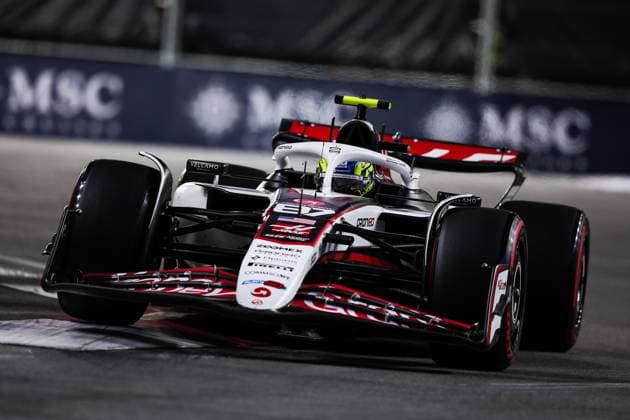 F1 - LAS VEGAS GRAND PRIX 2025 87 BEARMAN Ollie Oliver (gbr), Haas F1 Team VF-25 Ferrari, action during the 2025 Formula 1 Las Vegas Grand Prix, 22th round of the 2025 FIA Formula One World Championship, WM, Weltmeisterschaft from November 21 to 23, 2025 on the Las Vegas Strip Circuit, in Paradise, Nevada, United States of America - ParadiseUnited States  Copyright: xEricxAlonsox
