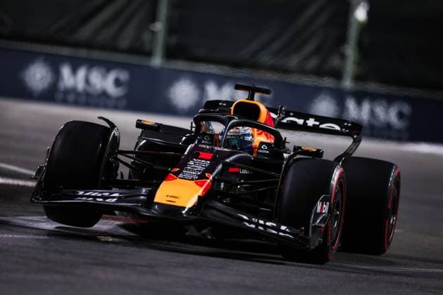 F1 - LAS VEGAS GRAND PRIX 2025 01 VERSTAPPEN Max (nld), Red Bull Racing RB21, action during the 2025 Formula 1 Las Vegas Grand Prix, 22th round of the 2025 FIA Formula One World Championship, WM, Weltmeisterschaft from November 21 to 23, 2025 on the Las Vegas Strip Circuit, in Paradise, Nevada, United States of America - ParadiseUnited States  Copyright: xEricxAlonsox